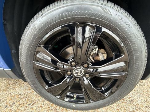 Used 2021 Lexus UX 250h w/ Premium Package image 31