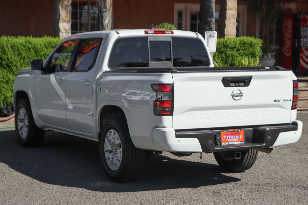 Used 2022 Nissan Frontier SV AWD/4WD image 6