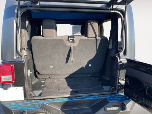 Used 2015 Jeep Wrangler Sahara w/ Connectivity Group image 23