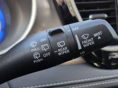 New 2026 Chrysler Pacifica Select image 30