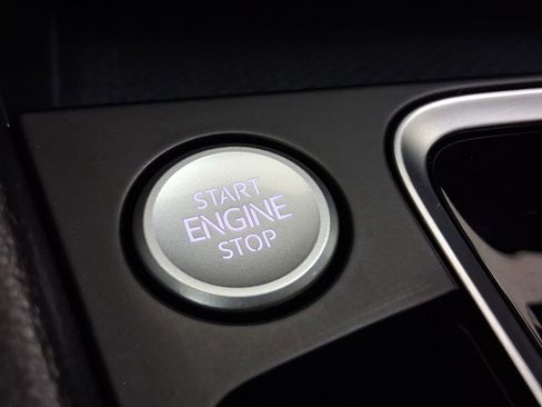 Used 2019 Volkswagen Jetta SE FWD image 28