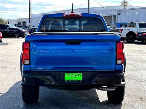 Used 2023 Chevrolet Colorado Trail Boss image 7