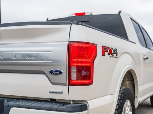 Certified 2018 Ford F150 Platinum w/ Equipment Group 701A Luxury image 15