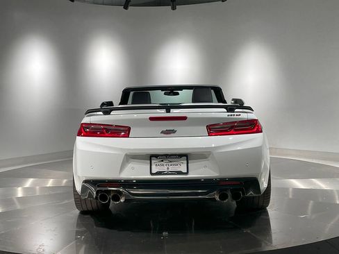 Used 2018 Chevrolet Camaro SS image 6