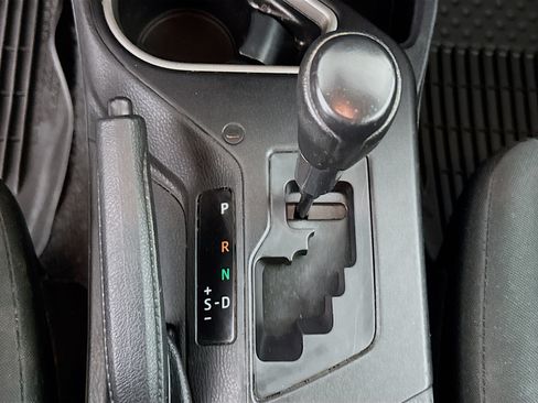 Used 2018 Toyota RAV4 LE w/ All Weather Liner Package AWD/4WD image 18