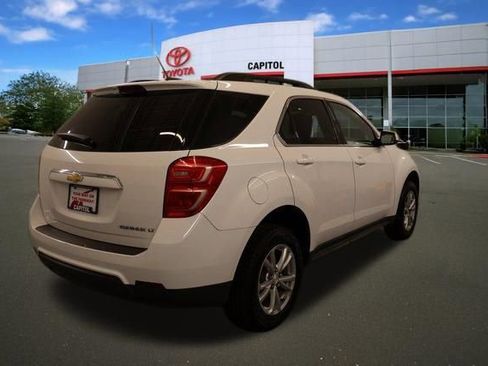 Used 2016 Chevrolet Equinox LT w/ Convenience Package FWD image 2
