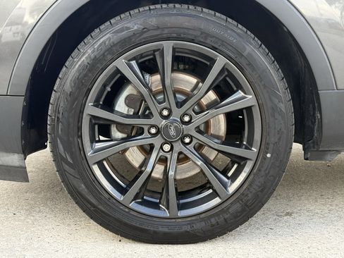 Used 2017 Ford Explorer XLT w/ Equipment Group 202A image 11