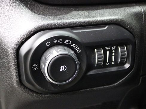 Used 2021 Jeep Wrangler Unlimited Sport image 18