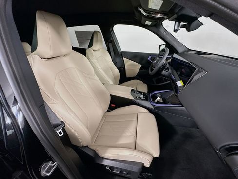 Used 2025 BMW X3 xDrive30i w/ Premium Package image 32