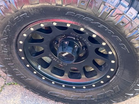 Used 2021 Toyota Tacoma SR5 w/ Technology Package image 15