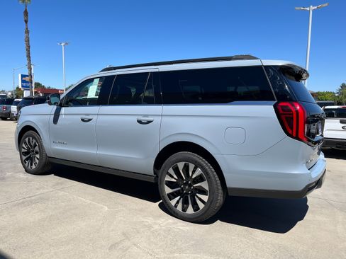 New 2027 Ford Expedition Max Platinum w/ Driver's Package AWD/4WD image 3