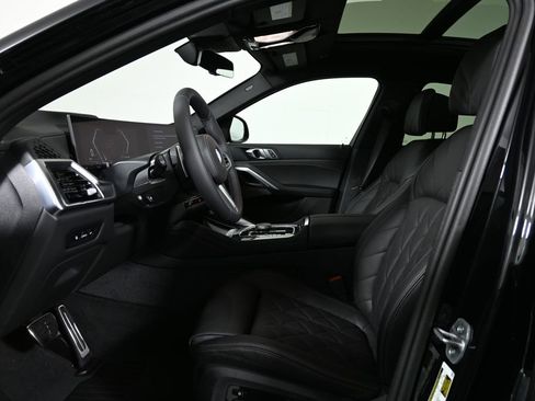 New 2026 BMW X6 xDrive40i w/ Climate Comfort Package image 3