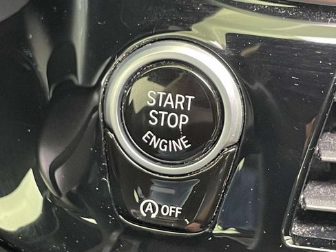 Used 2022 BMW 530i xDrive w/ Premium Package AWD/4WD image 39