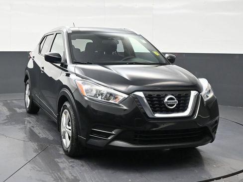 Used 2018 Nissan Kicks S FWD image 7