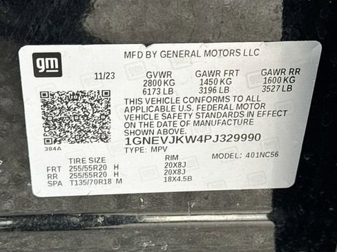 Used 2023 Chevrolet Traverse RS image 37