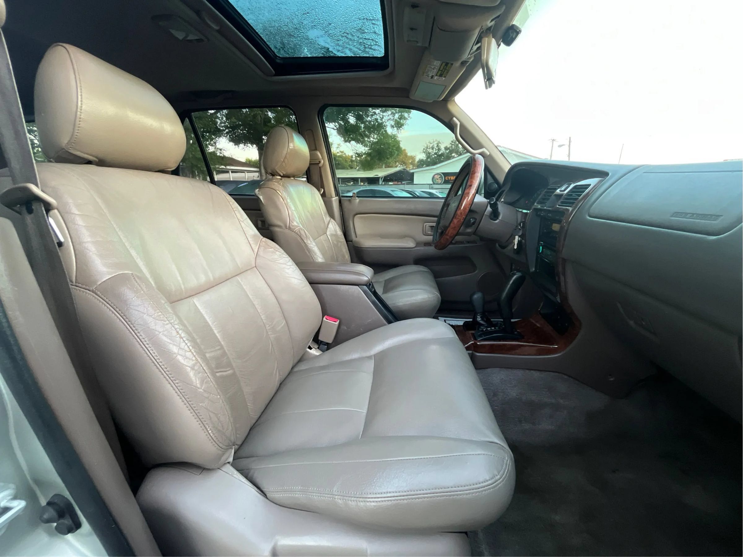 Used 2000 Toyota 4Runner Limited AWD/4WD image 22
