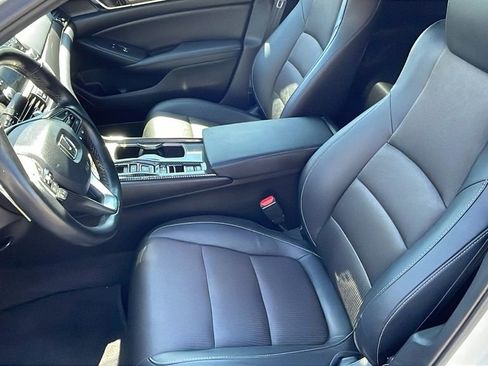Used 2021 Honda Accord Sport image 11