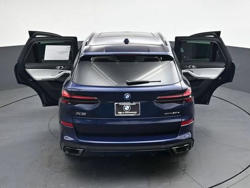 New 2026 BMW X5 xDrive50e w/ M Sport Package AWD/4WD image 41