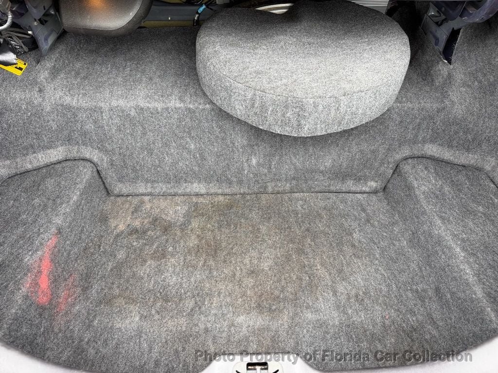 Used 1999 Lincoln Town Car Signature RWD image 68