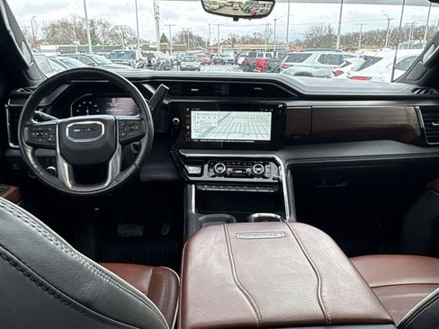 Used 2024 GMC Sierra 2500 Denali Ultimate w/ Snow Plow Prep/Camper Package image 21