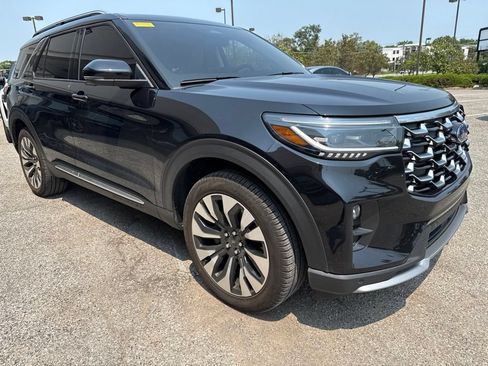 Used 2025 Ford Explorer Platinum w/ LUX Leather Package AWD/4WD image 14
