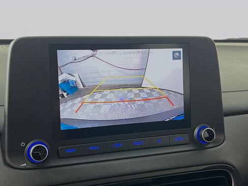 Used 2022 Hyundai Kona SEL image 28