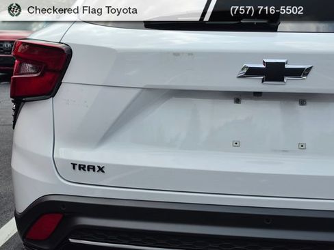 Used 2025 Chevrolet Trax RS w/ Driver Confidence Package FWD image 7
