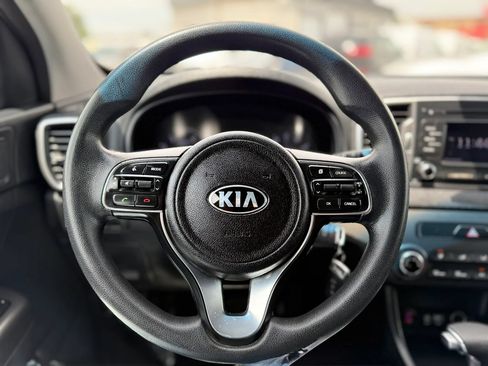 Used 2017 Kia Sportage LX FWD image 30