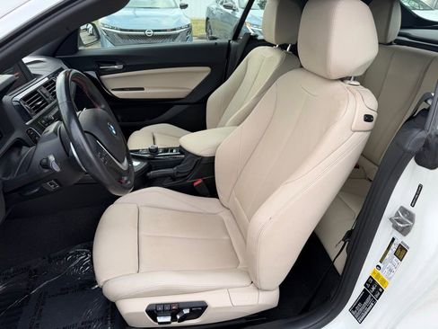 Used 2020 BMW 230i xDrive Convertible image 11