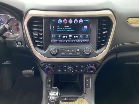 Used 2018 GMC Acadia Denali w/ Technology Package AWD/4WD image 24