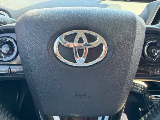 Used 2021 Toyota Prius Prime XLE w/ Carpet Mat Package (TMS) FWD image 15