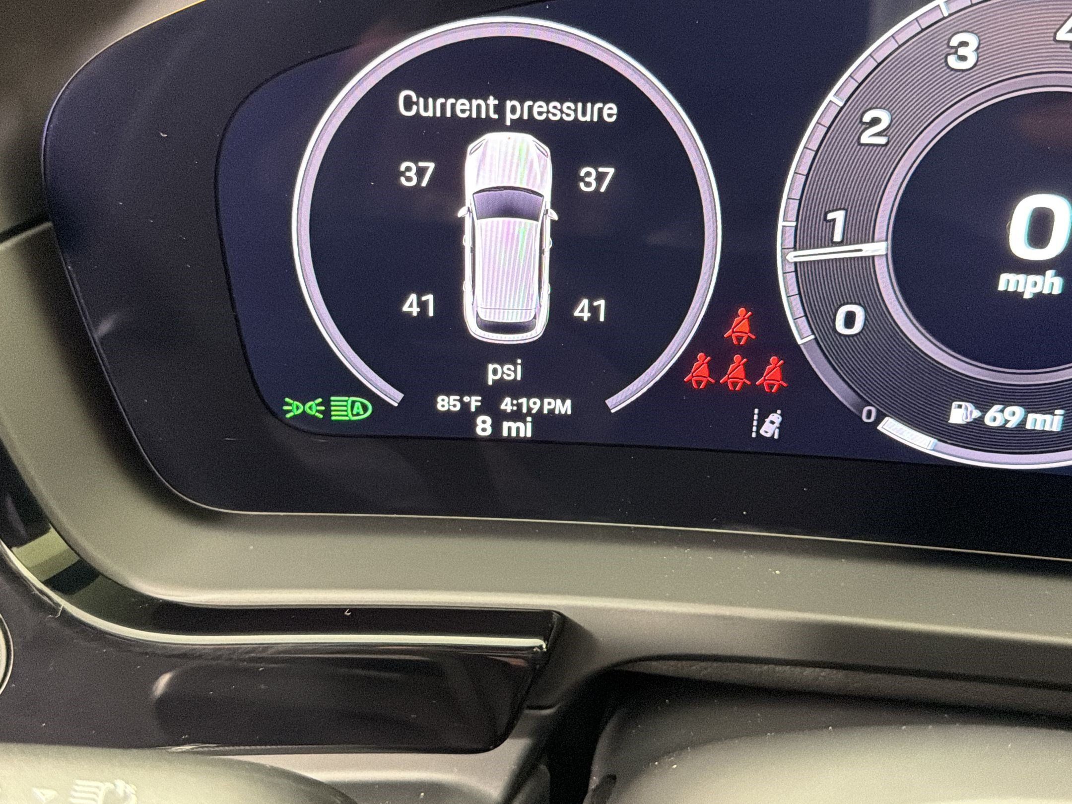 Certified 2026 Porsche Cayenne AWD/4WD image 20