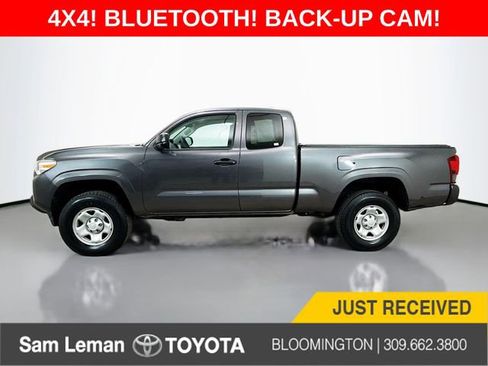 Used 2020 Toyota Tacoma SR image 4