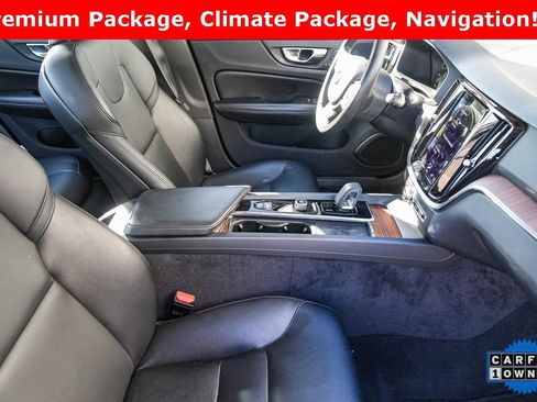 Used 2022 Volvo S60 B5 Momentum image 15