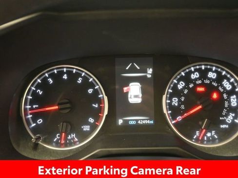 Certified 2022 Toyota RAV4 XLE w/ Convenience Package image 14