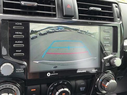 Used 2021 Toyota 4Runner Venture w/ Moonroof Package AWD/4WD image 12