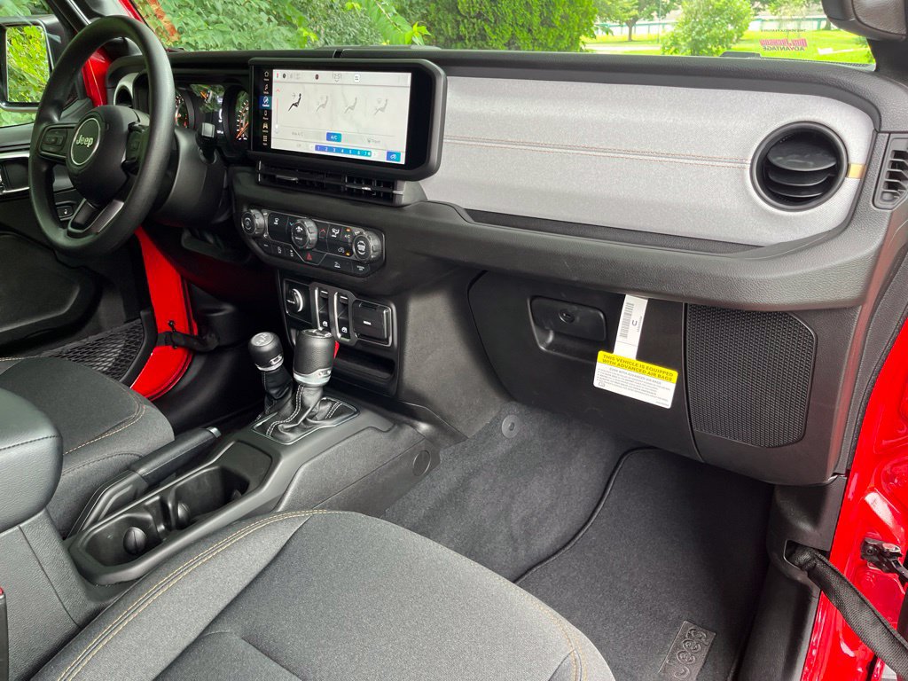 Used 2026 Jeep Wrangler Sport AWD/4WD image 41