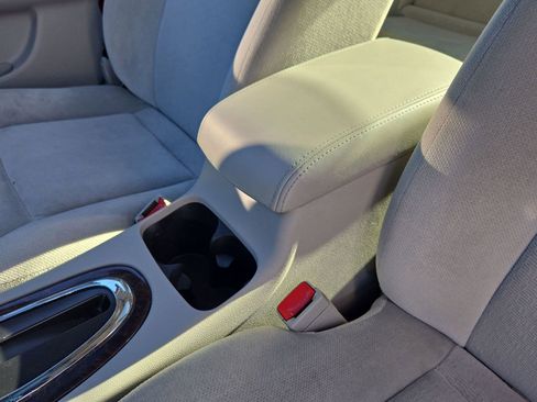 Used 2015 Chevrolet Impala LT w/ LT Sunroof Package image 27