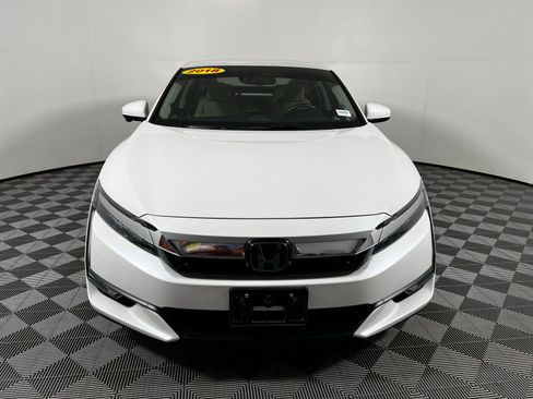 Used 2018 Honda Clarity Touring image 2