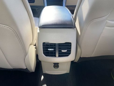 Used 2019 Ford Fusion SEL image 28