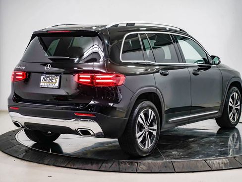 Used 2026 Mercedes-Benz GLB 250 image 4