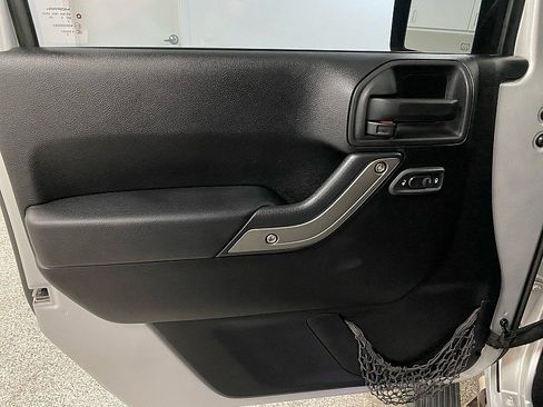 Used 2012 Jeep Wrangler Sport image 9