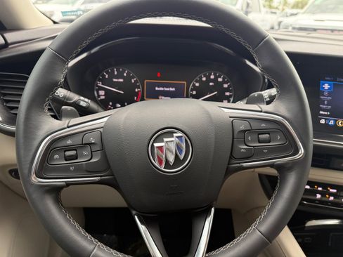 Used 2023 Buick Envision Preferred image 22