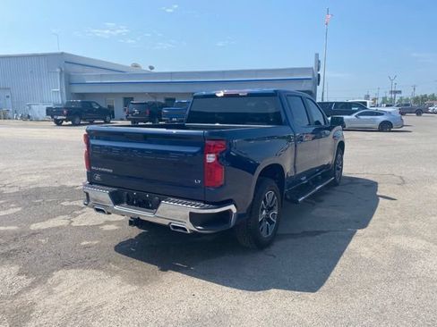 Used 2023 Chevrolet Silverado 1500 LT w/ Z71 Off-Road Package AWD/4WD image 6