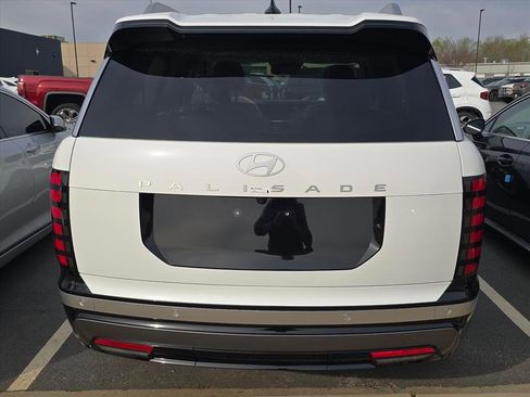 New 2026 Hyundai Palisade Limited FWD image 4