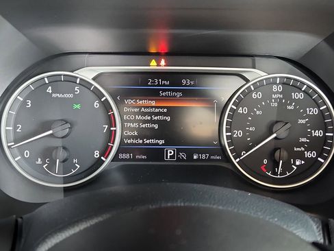 Used 2025 Nissan Sentra SV FWD image 25