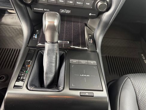 Used 2023 Lexus GX 460 Luxury w/ Sport Design Package AWD/4WD image 19