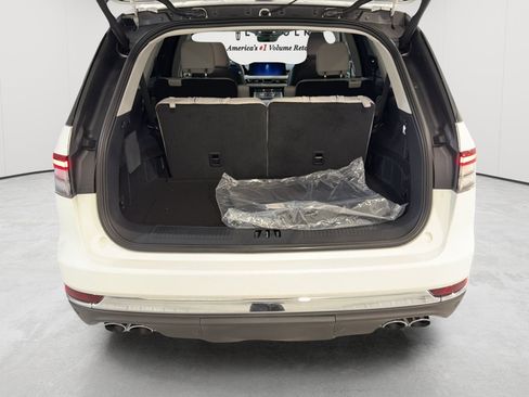 New 2026 Lincoln Aviator 2WD image 22
