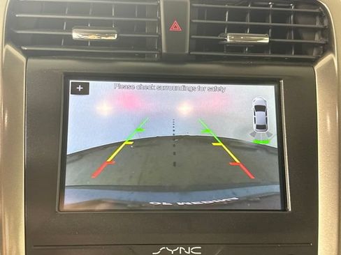 Used 2019 Ford Fusion SEL FWD image 20