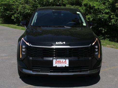 New 2026 Kia Sportage S AWD/4WD image 2